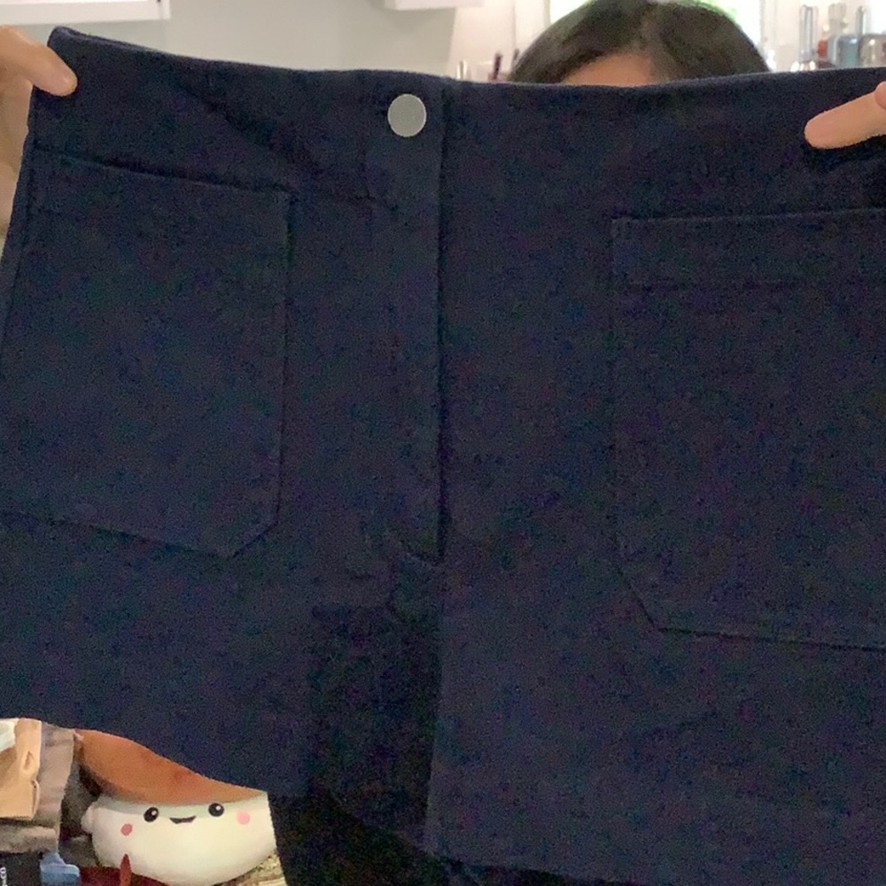 Wilfred Free Navy Shorts Sz 10